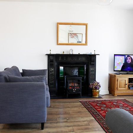 2 Yr Hen Fanc Apartment Аберерън Екстериор снимка
