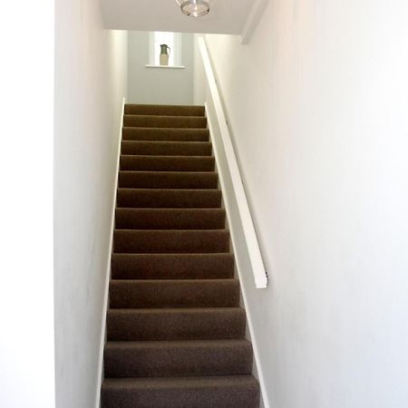 2 Yr Hen Fanc Apartment Аберерън Екстериор снимка