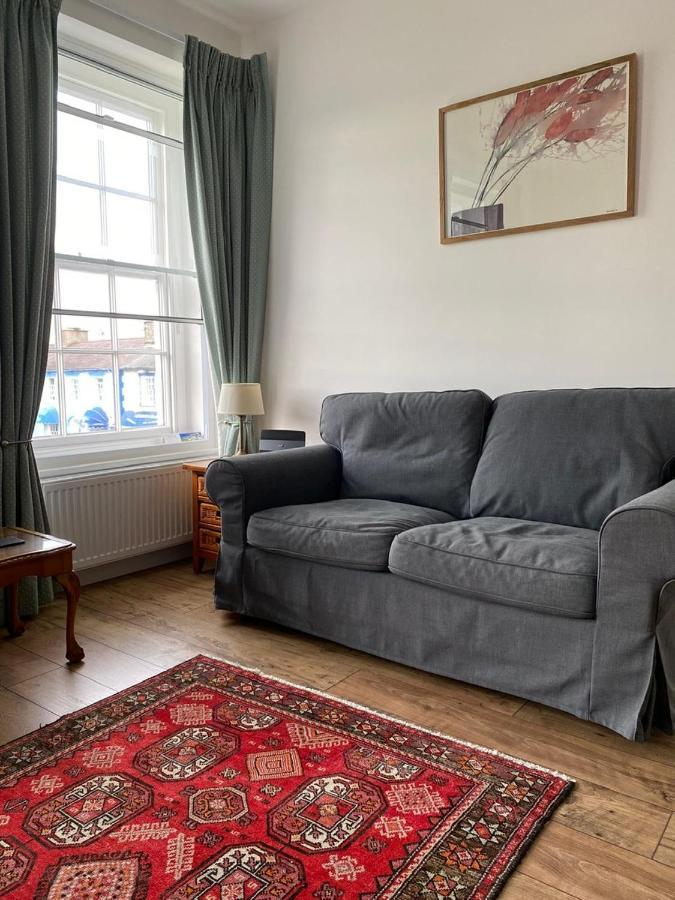 2 Yr Hen Fanc Apartment Аберерън Екстериор снимка